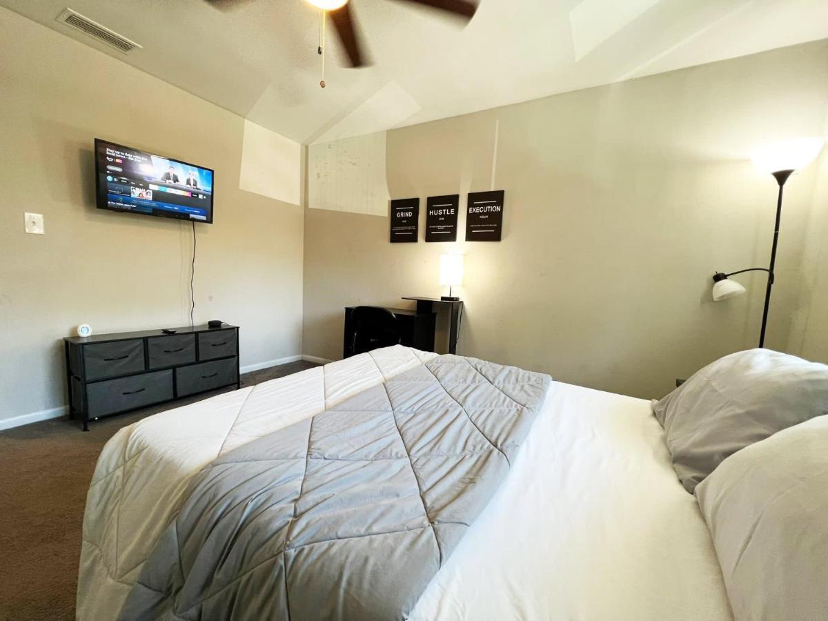 The Lux 28 Tvs Every Room Free Wifi Atlanta Kültér fotó